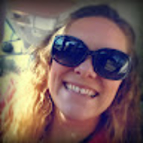 Meet your Posher, Elizabeth - Picture 1 of 1